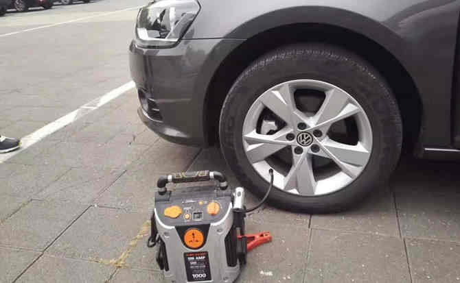 肇州汽车搭电案例